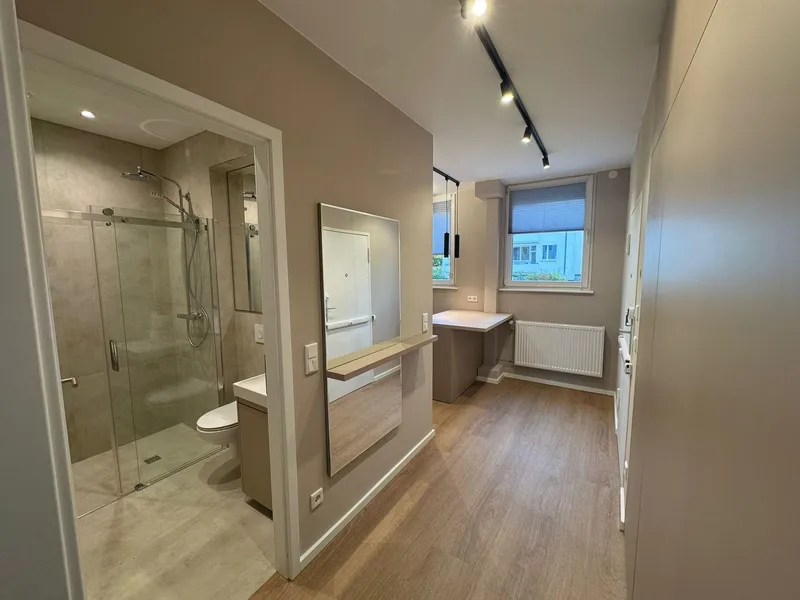 Erstbezug 2026 | Designer-Küche | Balkon | Ankleide | ruhig | teilmöbliert | mit Anmeldung — photo 1